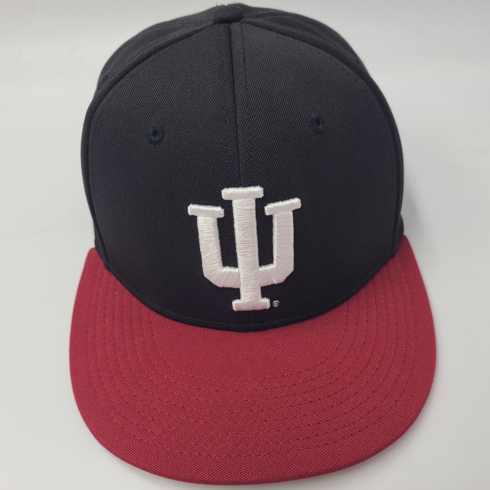 Indiana South Bend Titans Hat Fitted S The Game Black Red IU IUSB University Men
